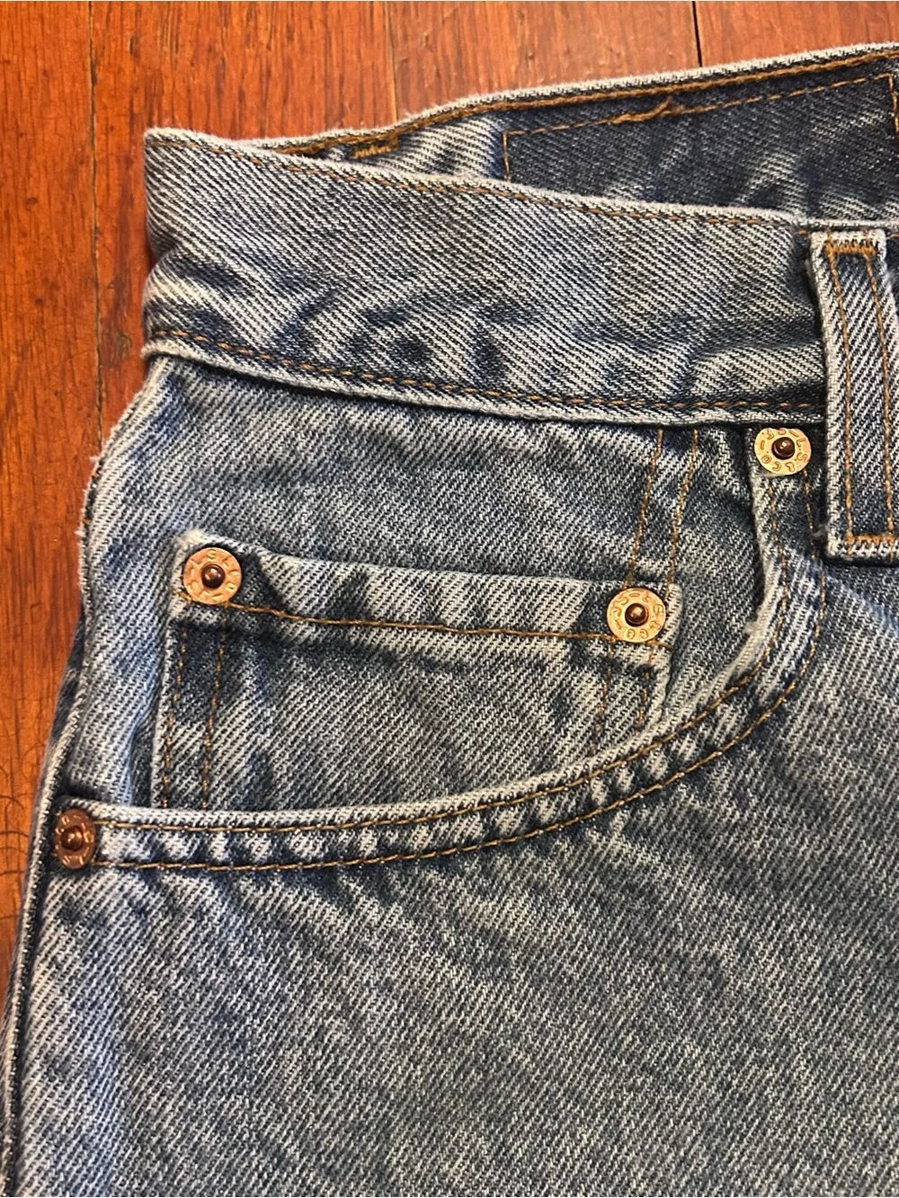 Vintage Levi’s 505 Regular Fit Straight Leg Red Tab Faded Blue Denim Jeans 30x30
